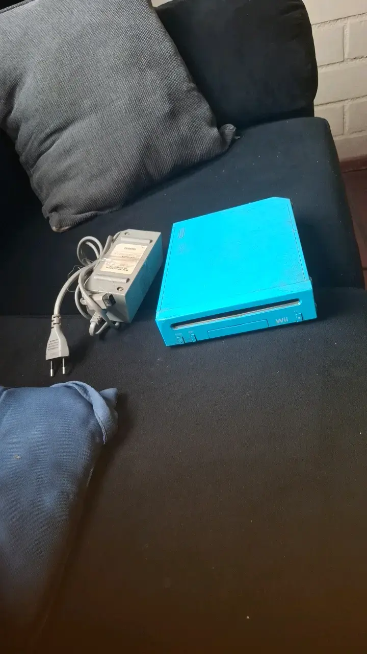 Consola Nintendo Wii con cargador