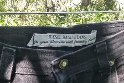 Jeans negros Diesel para hombre - miniatura 2