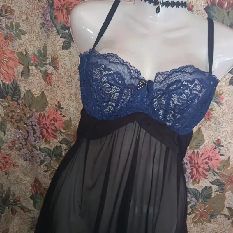 Babydoll de encaje azul y negro transparente - 2