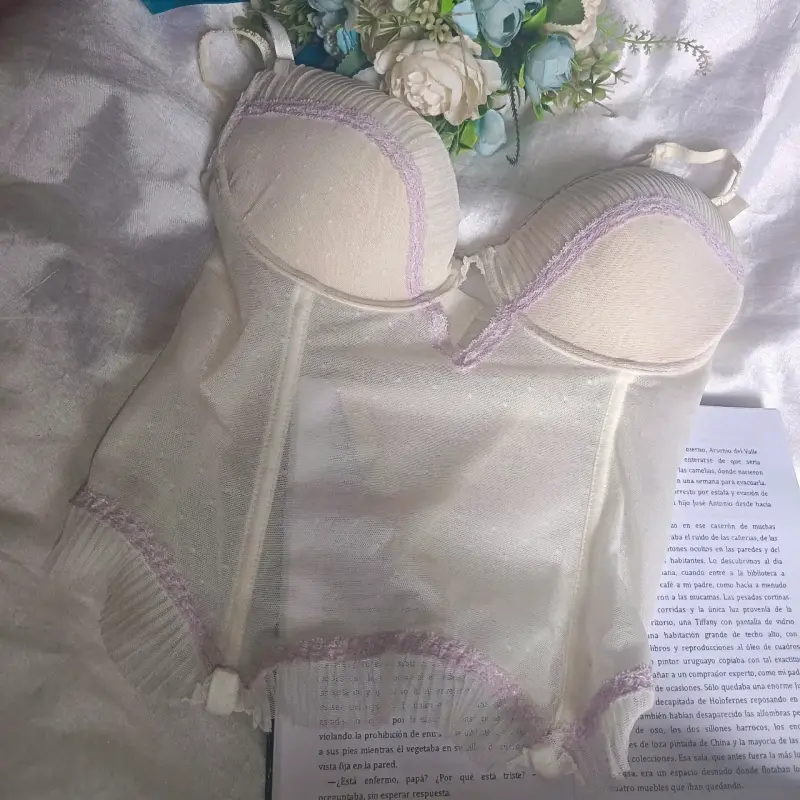 Corset de encaje blanco con detalles en lila - 2