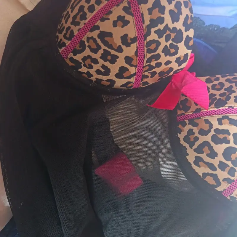 Babydoll de encaje negro con estampado animal print - 3