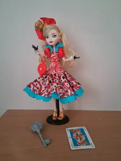MuñecaEver After High Apple White WayTooWonderland - miniatura 1