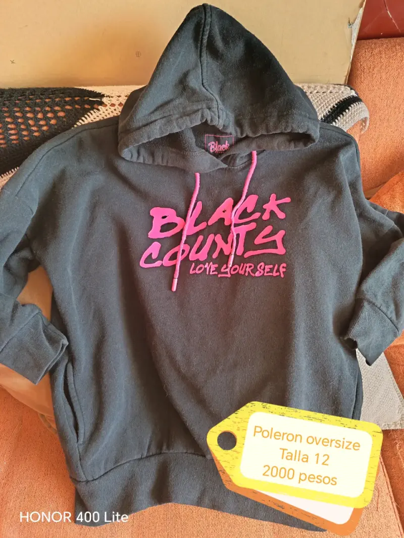 Se vende ropa de segunda mano - 3