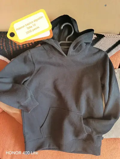 Se vende ropa de segunda mano - miniatura 4