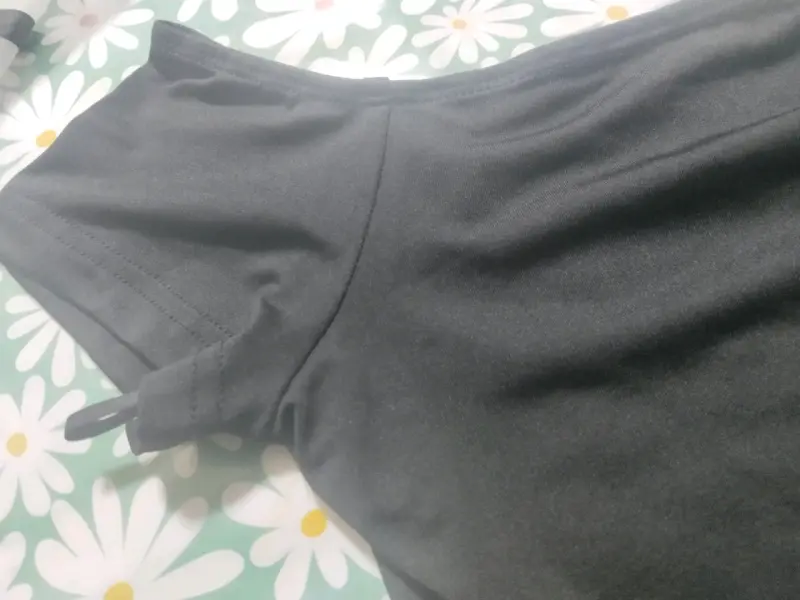 Polera negra básica Shein para mujer - 2
