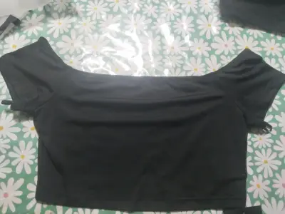 Polera negra básica Shein para mujer - miniatura 4