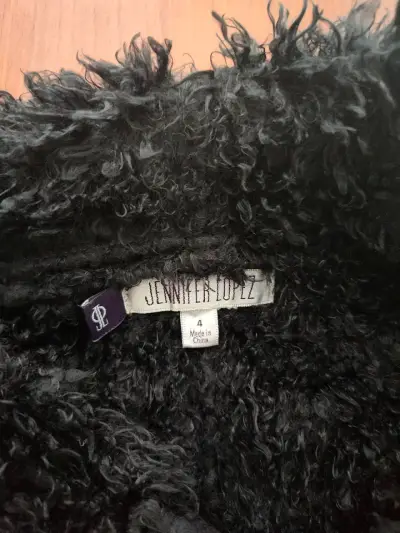 Chaqueta negra de piel sintética Jennifer Lopez - miniatura 1