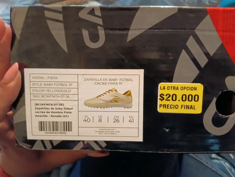 Zapatillas de baby fútbol C1K doradas talla 41 - 2