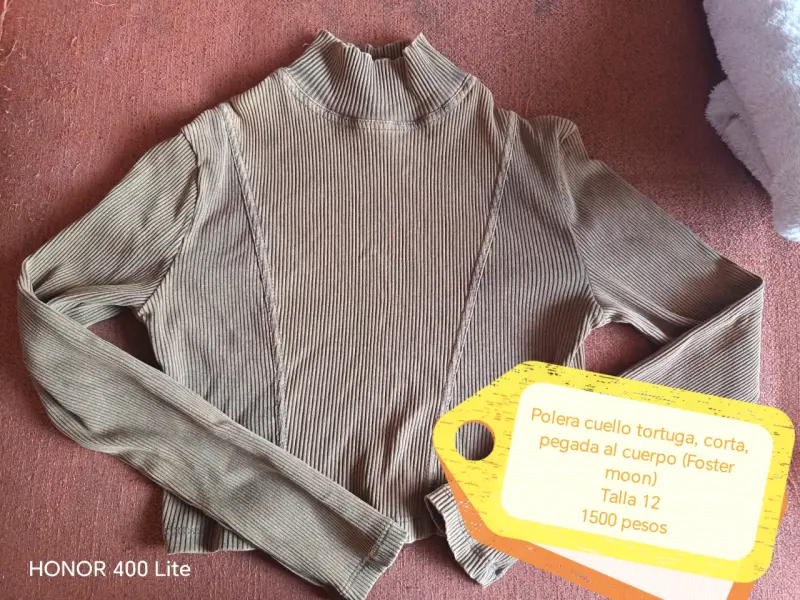 Polera de algodón con diseño floral talla 10 - 2