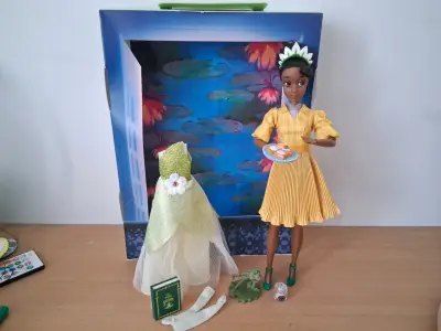 Muñeca Princesa Tiana con Accesorios Disney - miniatura 1