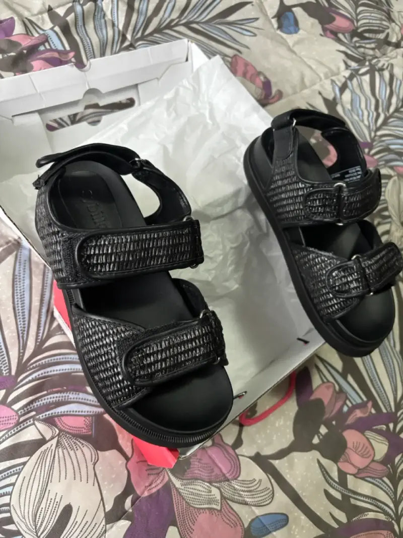 Sandalias negras con velcro para mujer - 3