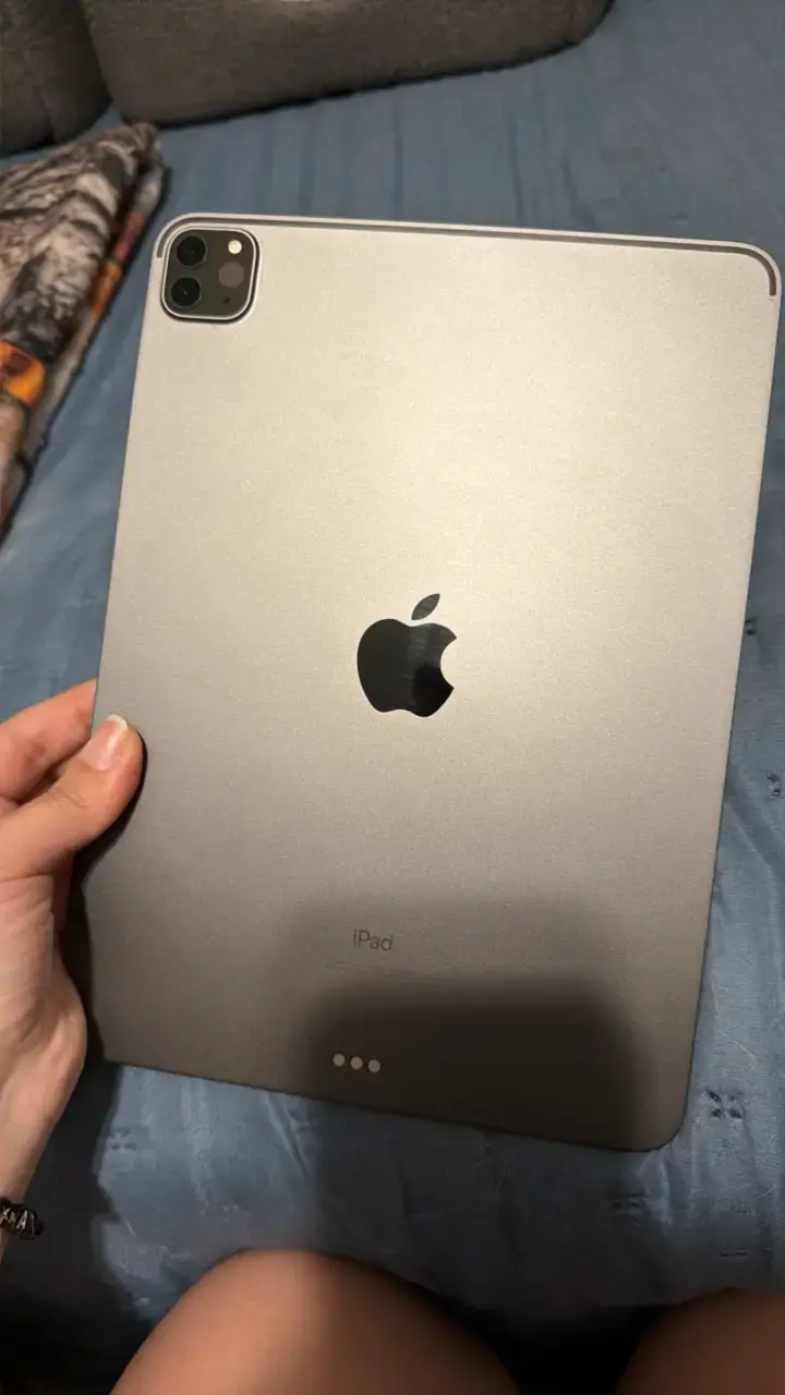 iPad Pro 11 pulgadas 2da generación en buen estado - 2