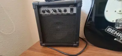 Guitarra eléctrica Behringer con amplificador SKP - miniatura 3
