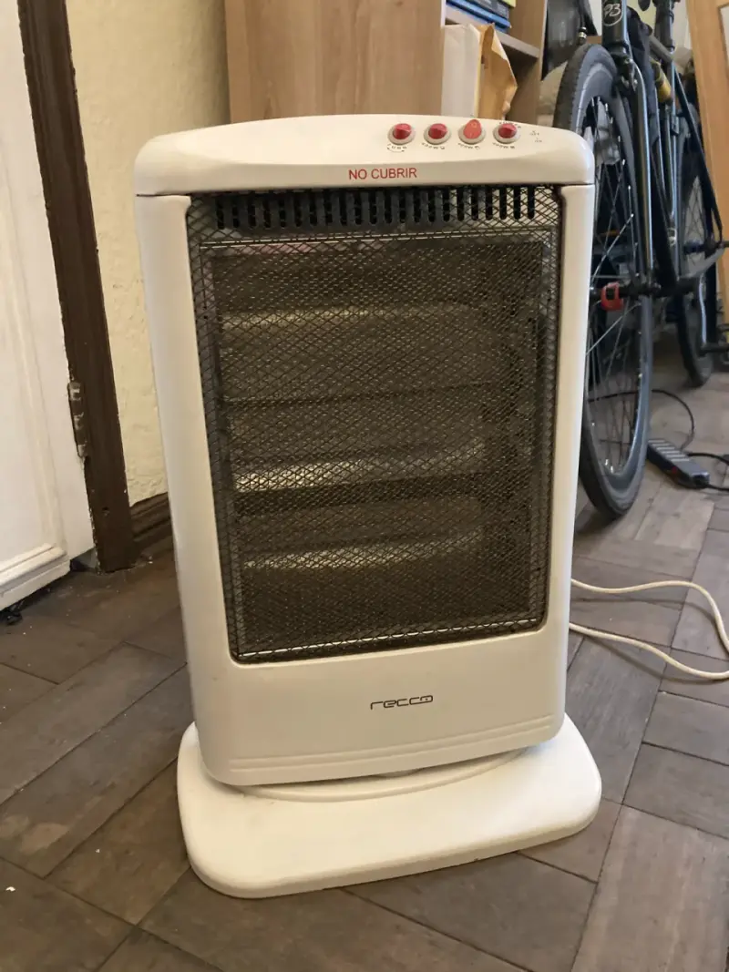Calefactor eléctrico Recco en buen estado