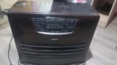 Estufa a parafina Toyotomi Laser usada - miniatura 3