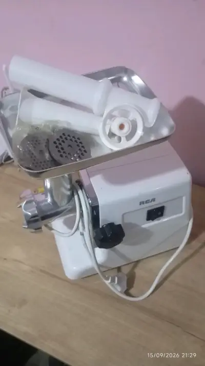 Moledora de Carne Eléctrica RCA Blanca - miniatura 4
