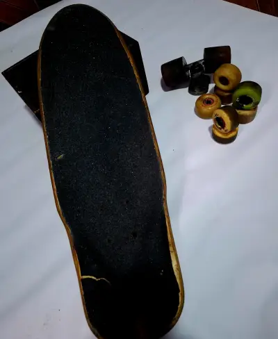Skateboard Powell Peralta con diseño de calavera - miniatura 2