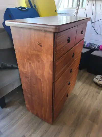 Cómoda de madera con seis cajones - miniatura 3
