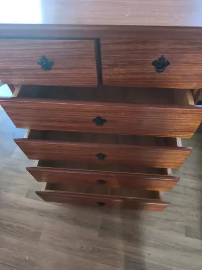 Cómoda de madera con seis cajones - miniatura 6