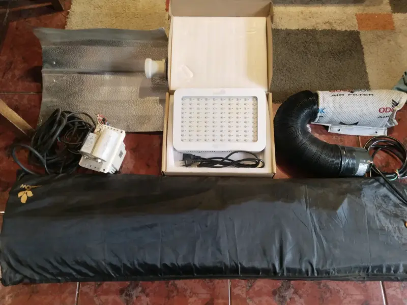 Kit de cultivo indoor Secret Jardin DS120w II con accesorios - 4