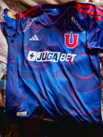 Camiseta Universidad de Chile Adidas 2026 - miniatura 1