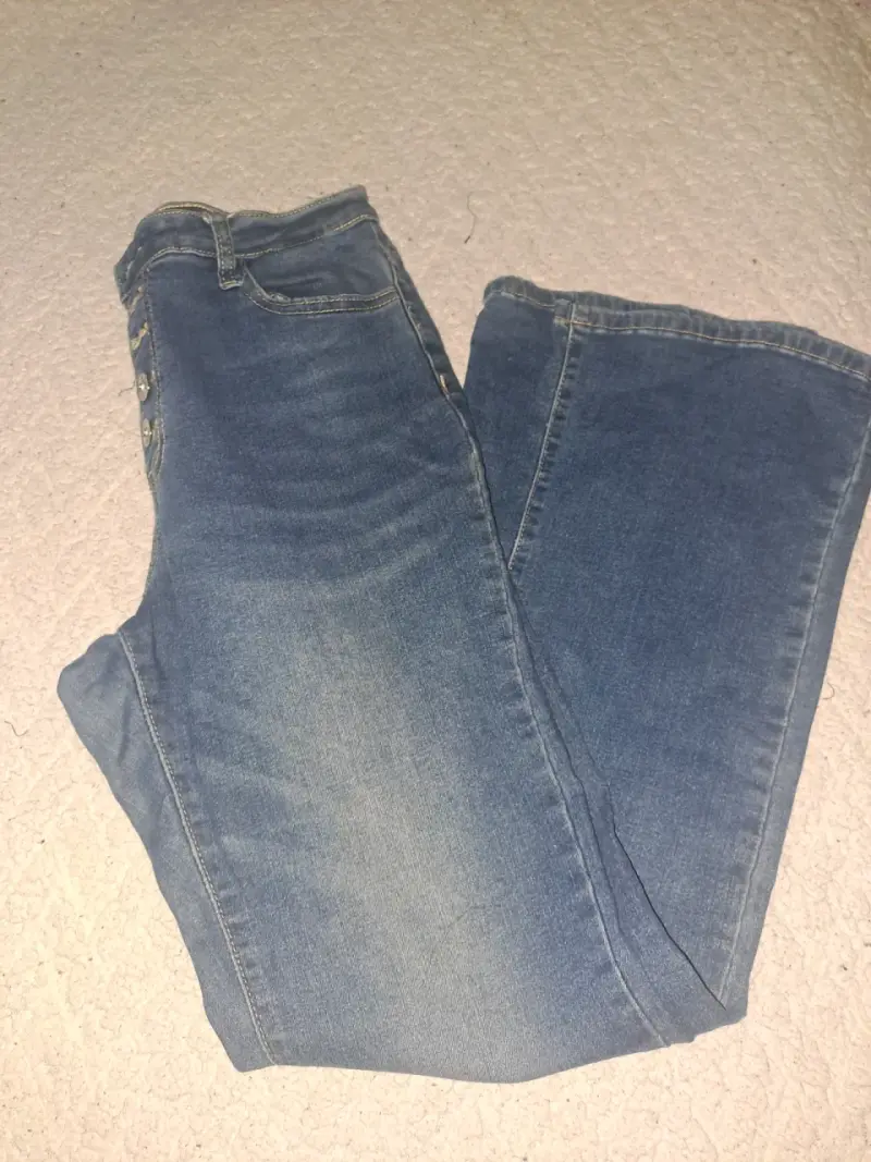 Jeans de mezclilla azul para mujer