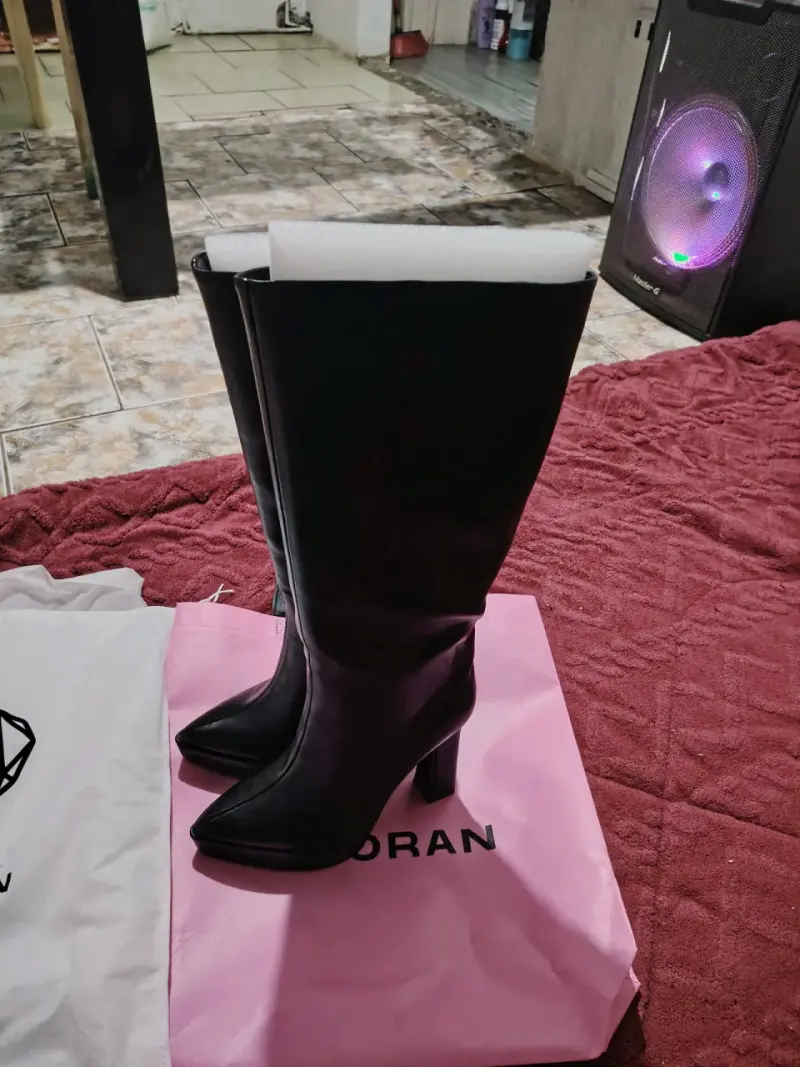 Botas de cuero negras con tacón alto C/Moran - 3
