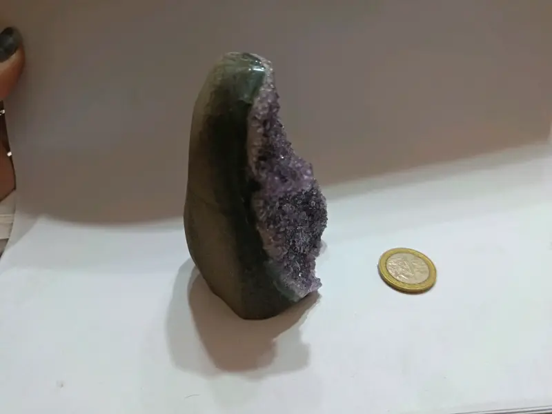 Geoda de amatista decorativa - 2