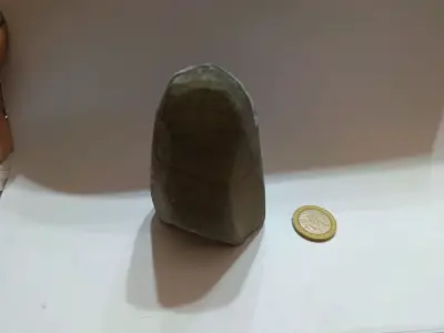 Geoda de amatista decorativa - miniatura 3