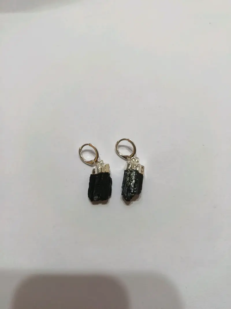 Aros de turmalina negra con engaste plateado - 1