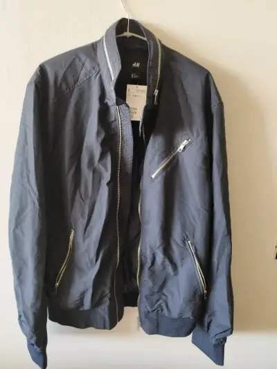 Ropa nueva/ poco uso. - miniatura 1