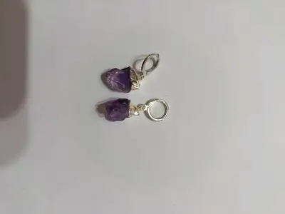Aros de amatista con engaste de plata - miniatura 1