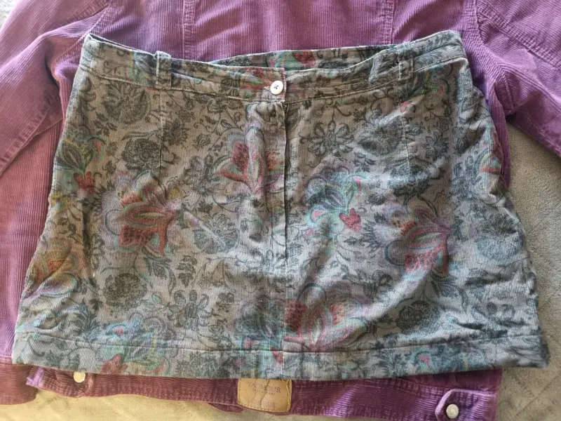 Conjunto falda y chaqueta cotelé estampado unico - 2