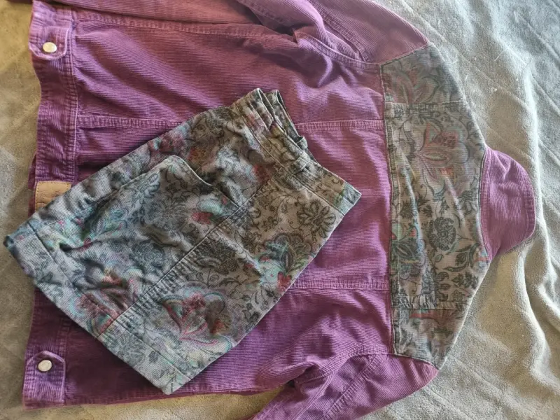 Conjunto falda y chaqueta cotelé estampado unico - 3