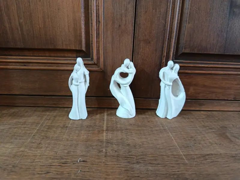 Figuras decorativas de yeso blancas - 2
