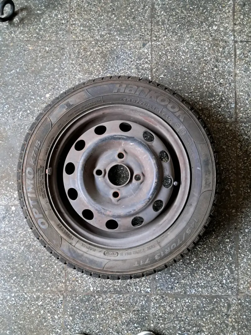 Llanta con neumático Hankook Optimo 175/70R13 - 1
