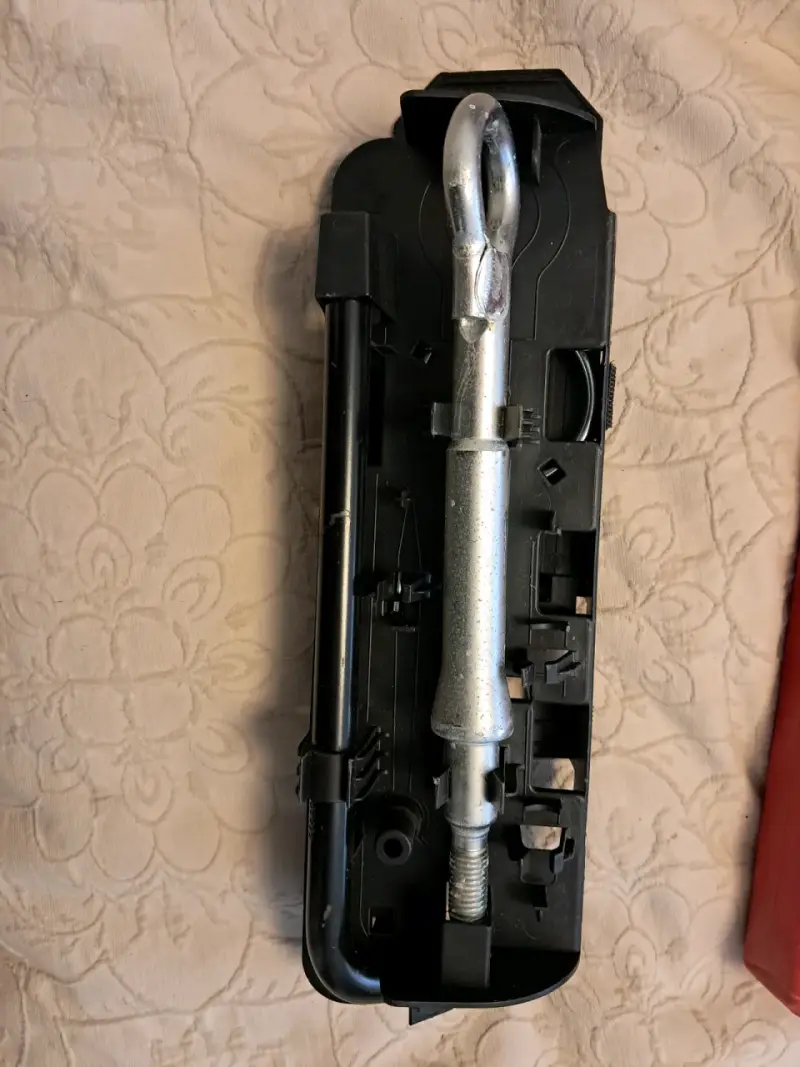 Kit de herramientas para auto Peugeot con bolsa - 2