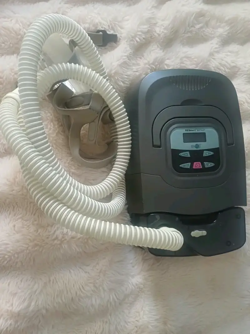 Máquina de CPAP BMC RESmart BPAP con máscara - 4