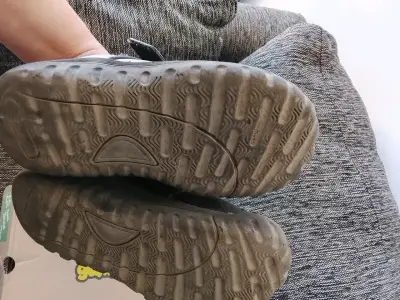 Zapatillas escolares Bubble Gummers negras talla 30 - miniatura 4
