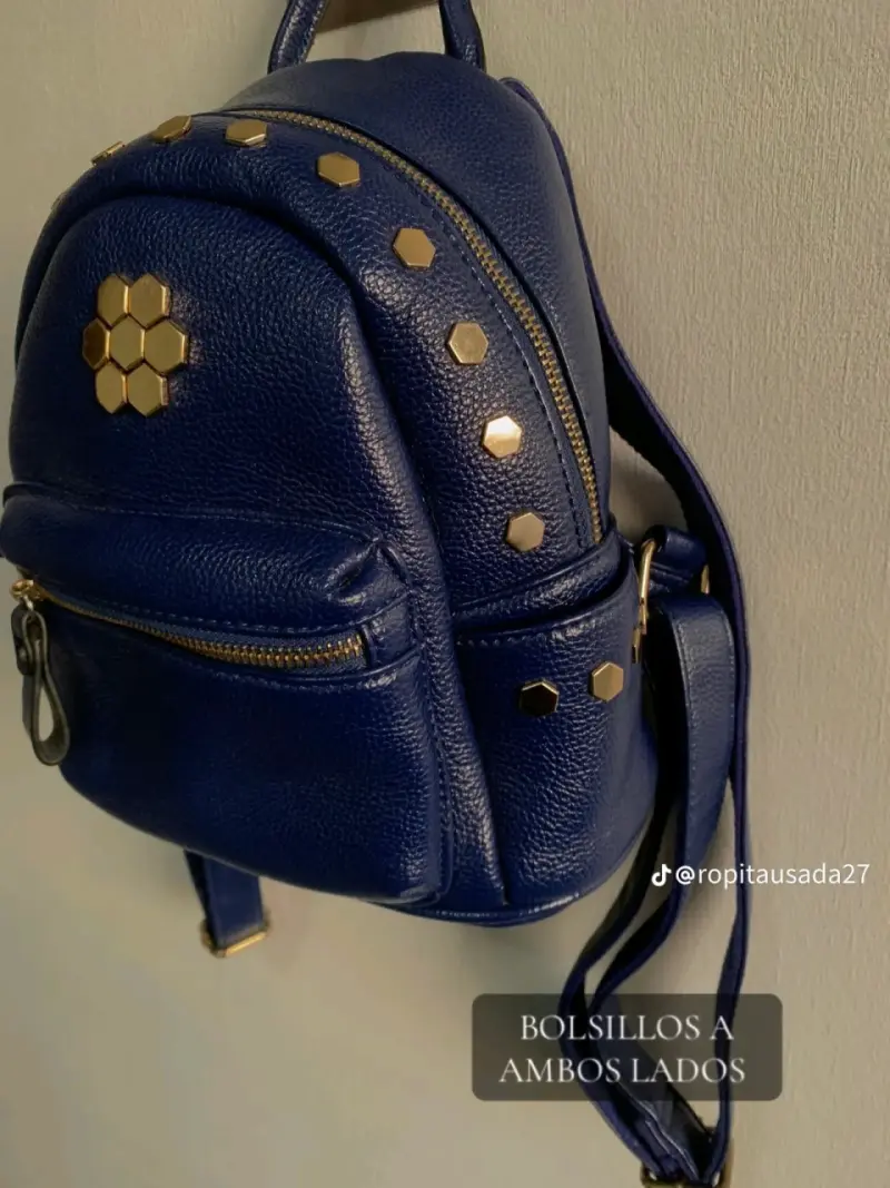 Mochila pequeña azul rey con detalles dorados - 2