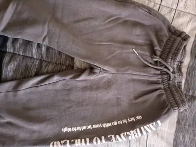 Pantalones cargo para niña en varios colores - miniatura 1