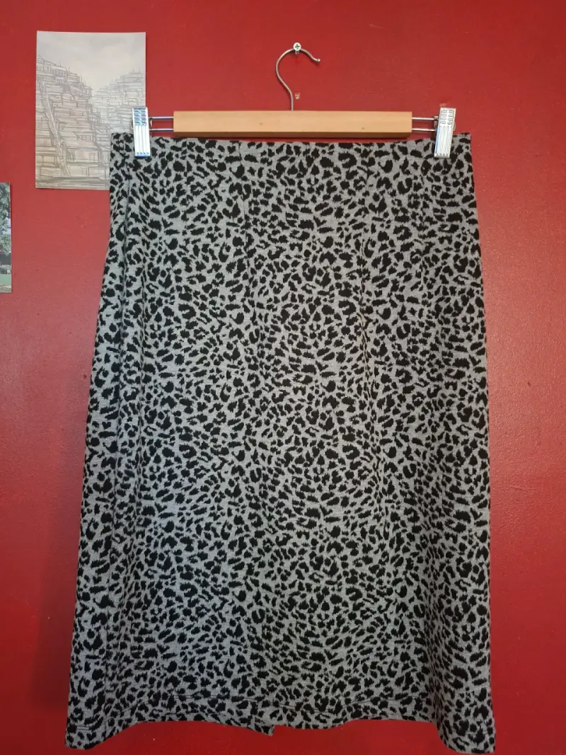 Falda midi estampado animal print