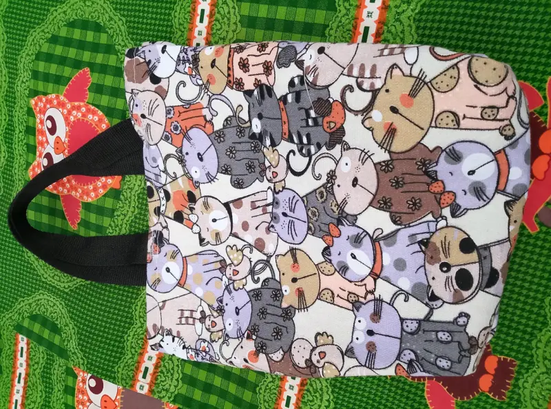 Bolsa de tela estampada con gatos y cómics - 1