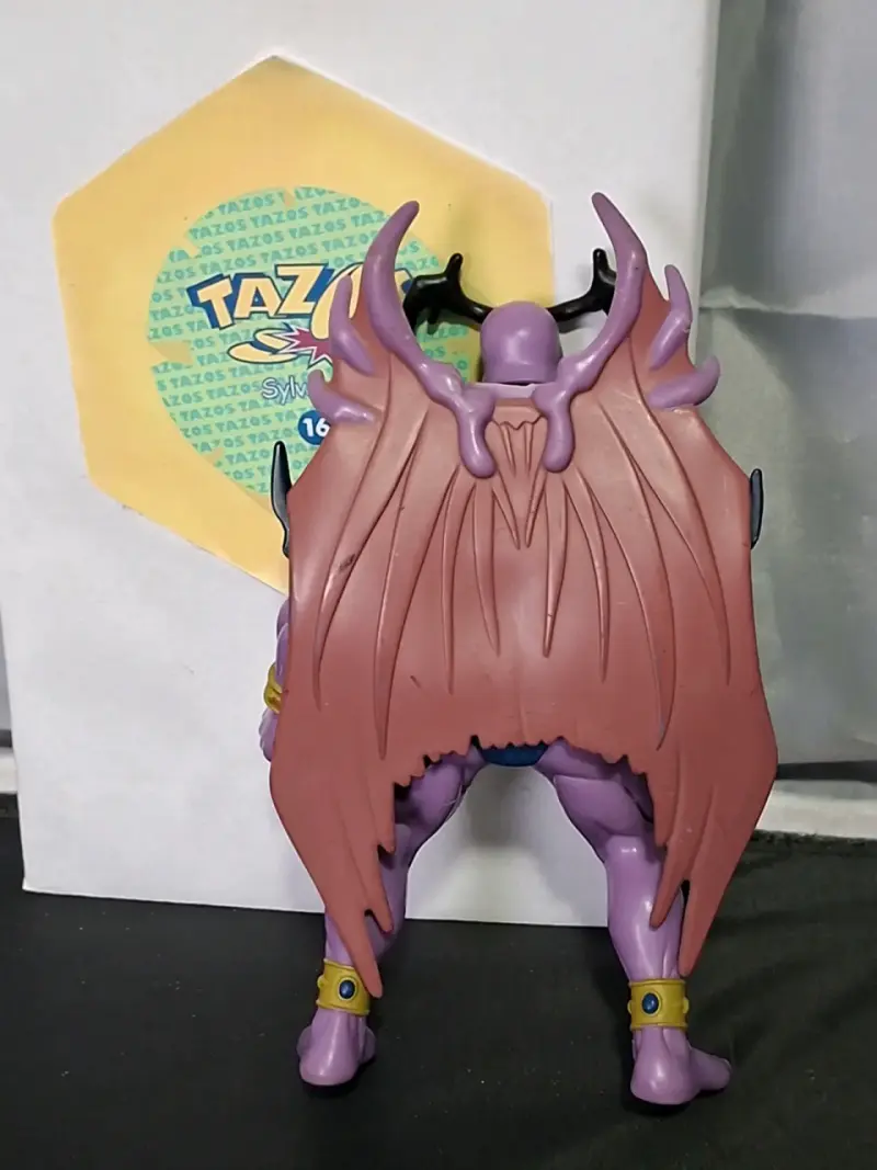 Figura de acción Yu-Gi-Oh Espadachin Vengador - 2