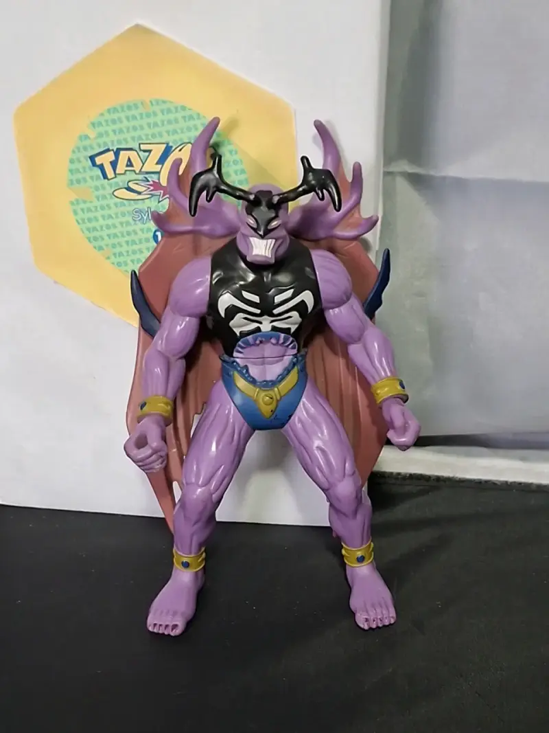 Figura de acción Yu-Gi-Oh Espadachin Vengador - 3