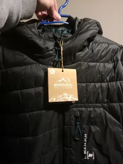 Chaqueta negra con capucha NewSports Outdoor - miniatura 2