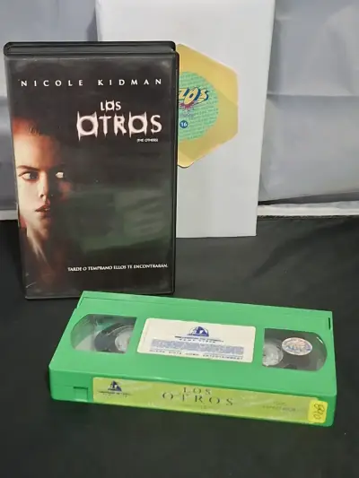 VHS de la película Los Otros Terror - miniatura 1