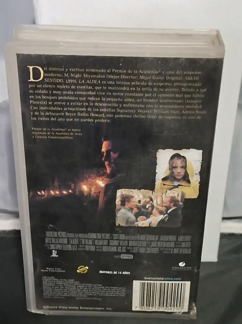 VHS La Aldea de M. Night Shyamalan Terror - 3