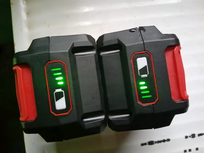 2 baterías Ubermann nueva 20V 4Ah Litio Recargable - 3