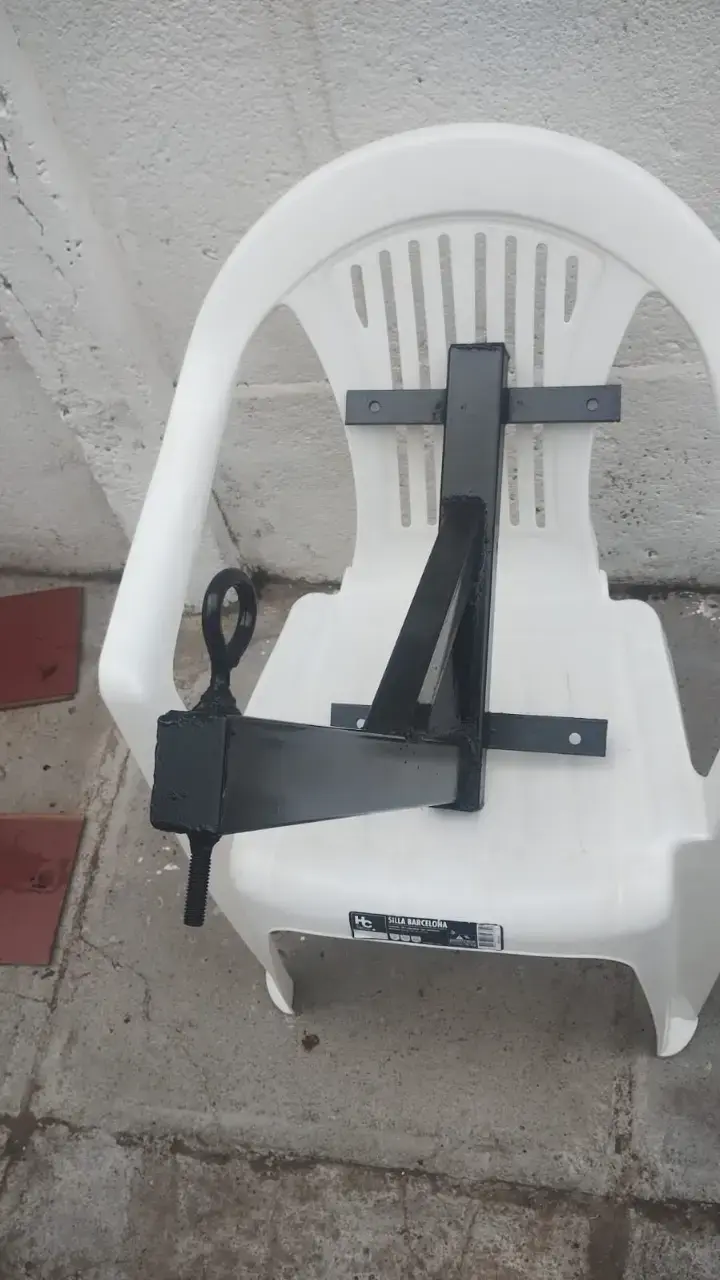 Soporte pared para Saco de Boxeo - 2